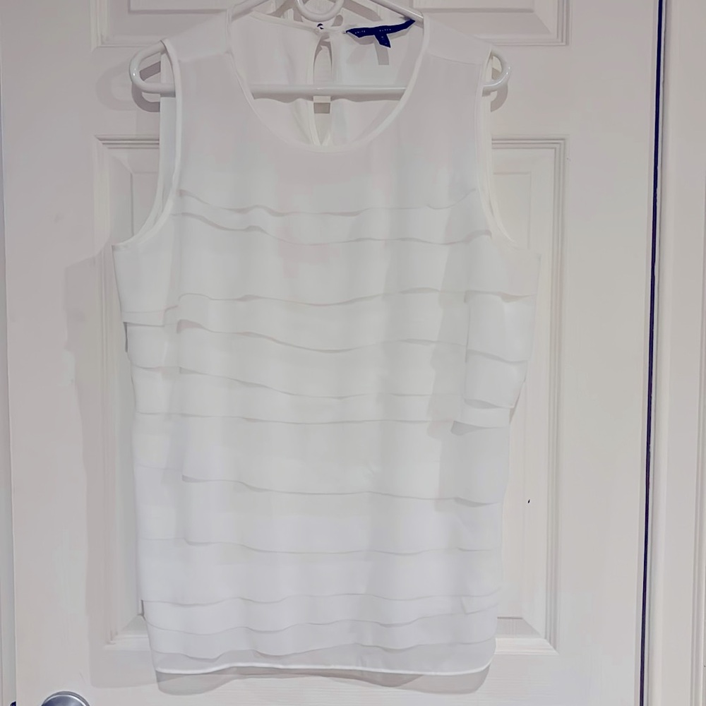 White House Black Market white sleeveless top. Size 16 VGUC